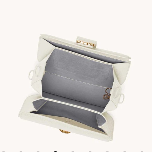 Senreve Cadence Crossbody - Picture 4 of 10